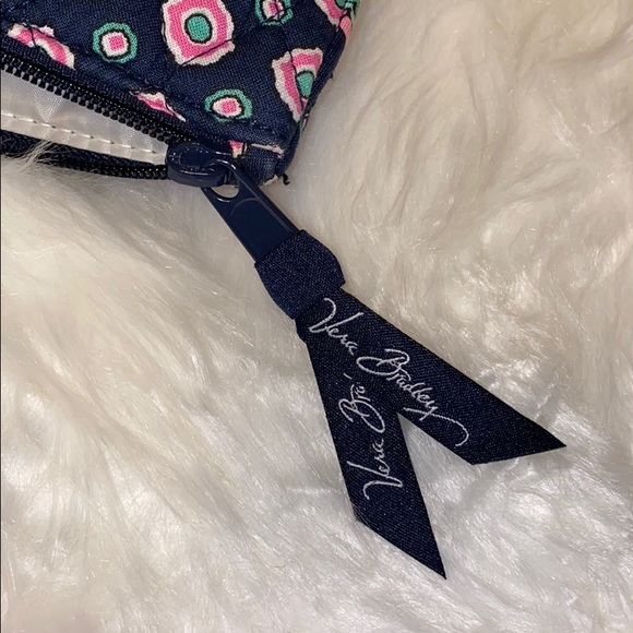 Vera Bradley Pouch - Picture 5 of 5